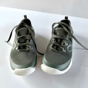 OOFOS Women’s Oomg Sport LS, EUC